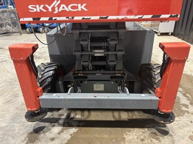 2018 Skyjack SJ-6832RT-13