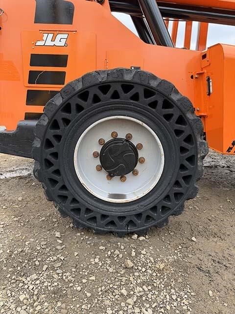 2017 SkyTrak 6042-11