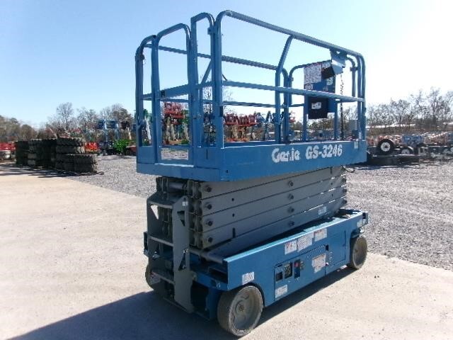 2018 Genie GS-3246-3