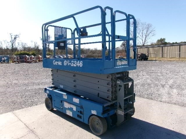2018 Genie GS-3246-4