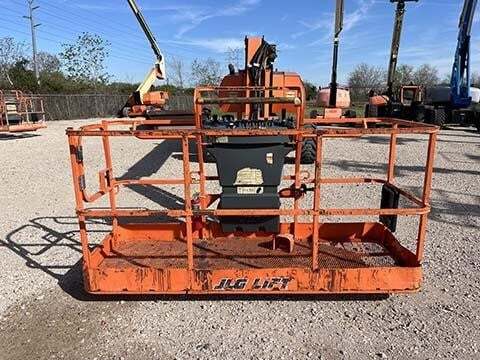 2018 JLG 800AJ-3