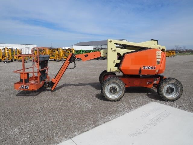 2018 JLG 340AJ