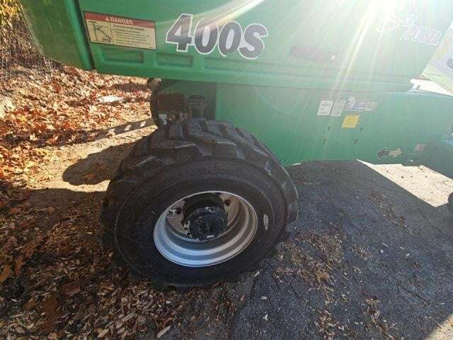 2015 JLG 400S-9