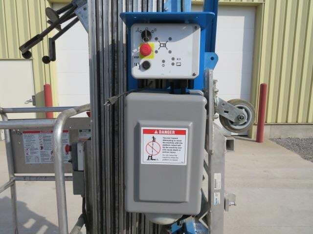 2009 Genie AWP-40S-9