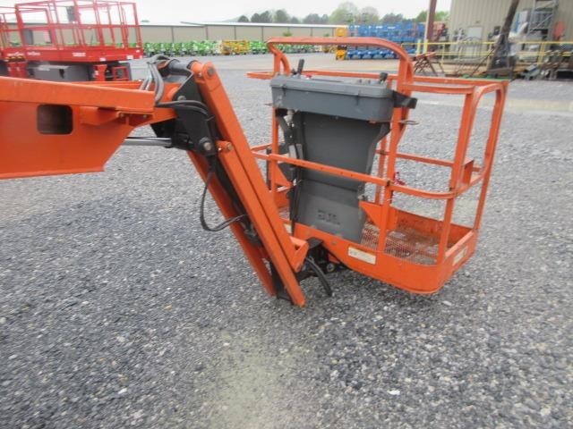 2013 JLG E450AJ-8