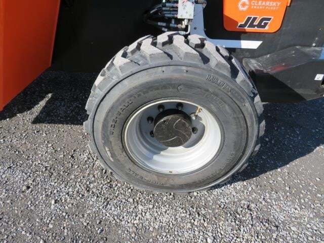 2025 SkyTrak 6042-13