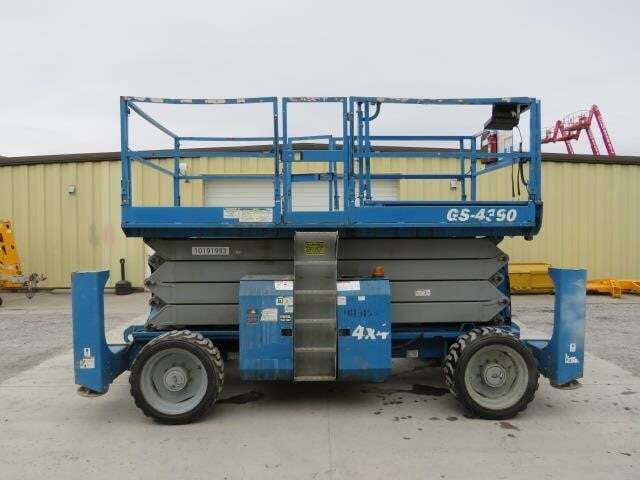 2013 Genie GS-4390 RT-5