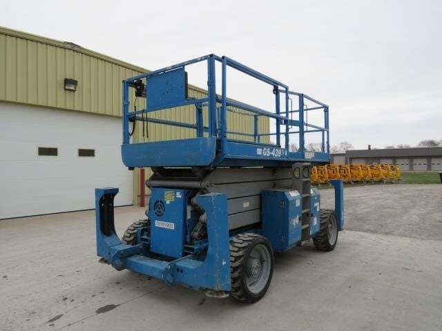 2013 Genie GS-4390 RT-8