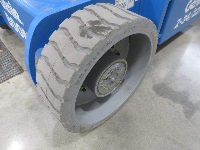 2025 Genie Z-34/22 N-12