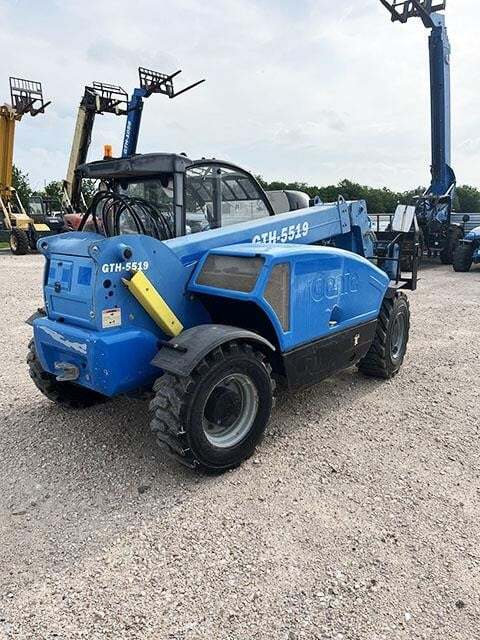 2017 Genie GTH-5519-7