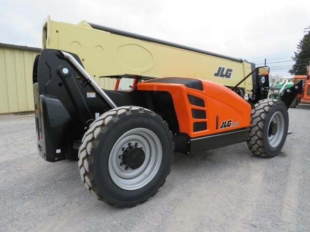 2025 JLG 1055-6