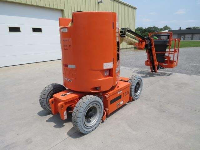 2018 JLG E300AJP-6