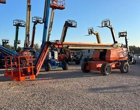 2017 JLG 660SJ-2
