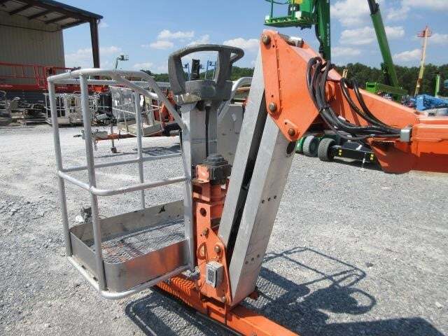 2018 JLG T500J-8