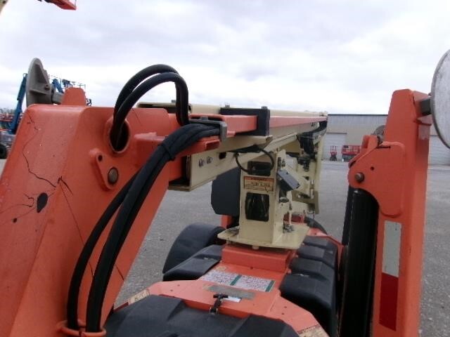 2018 JLG T350-11