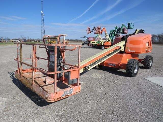 2017 JLG 400S-2