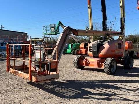 2017 JLG 600AJ-3