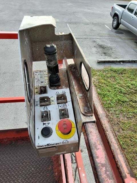 2019 Skyjack SJ-6832RT-15