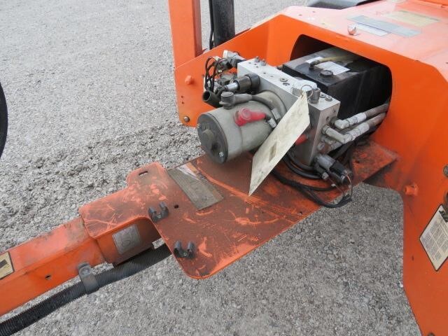 2018 JLG T350-15