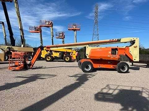 2018 JLG 800AJ