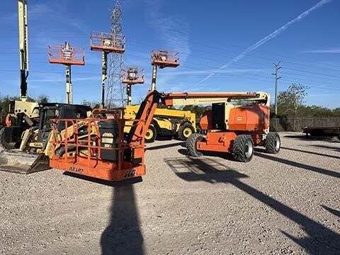 2018 JLG 800AJ-2