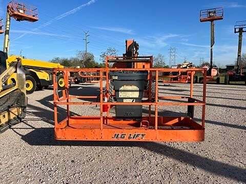 2018 JLG 800AJ-3