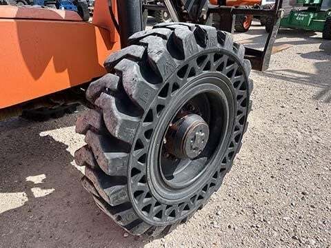 2017 SkyTrak 8042-11