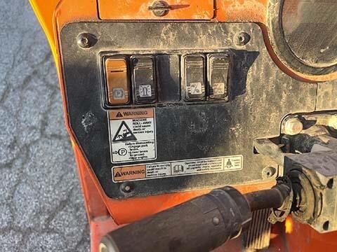 2017 SkyTrak 8042-24