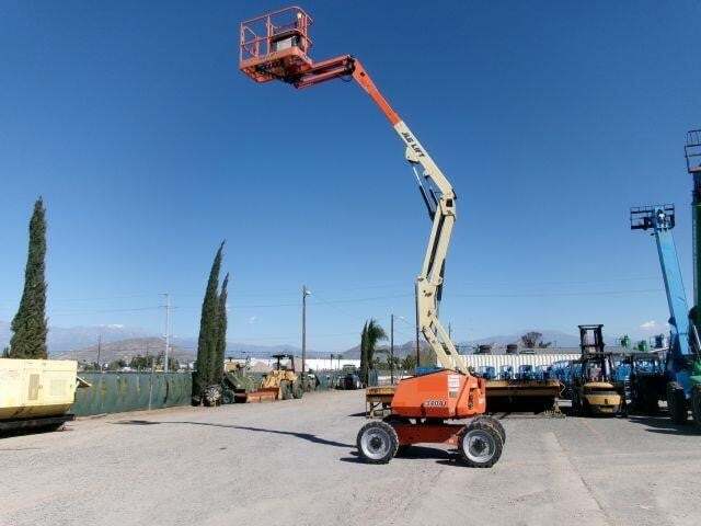 2019 JLG 340AJ-20