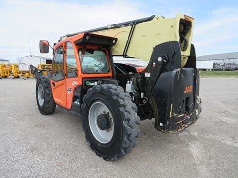2022 JLG 1255-8