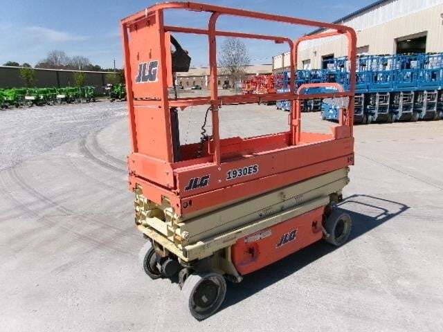 2019 JLG 1930ES