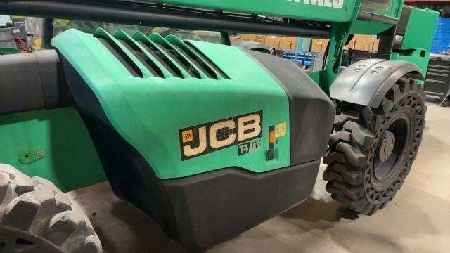 2017 JCB 507-42-6