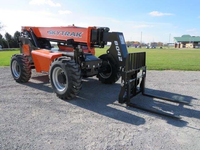 2025 SkyTrak 8042-7