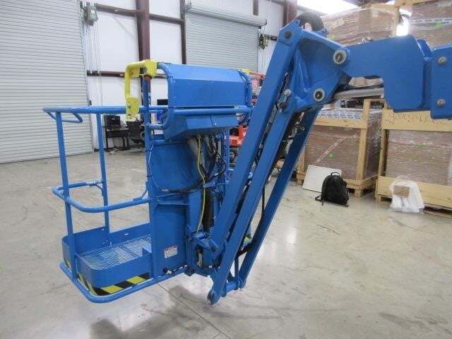 2025 Genie Z-34/22 N-10