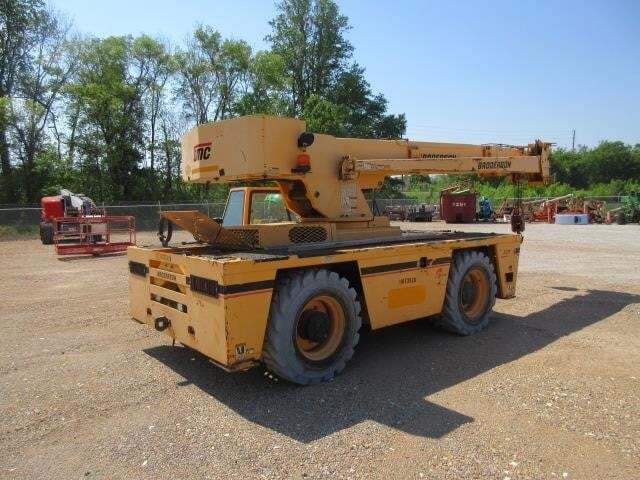 2013 Broderson IC-200-3H-3