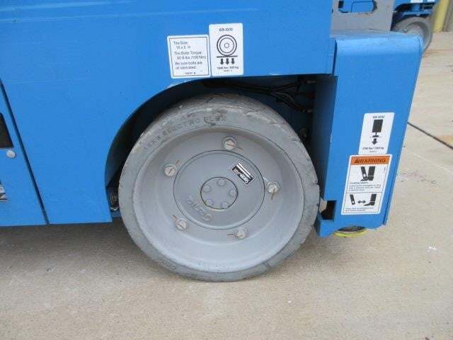 2023 Genie GS-3232-10