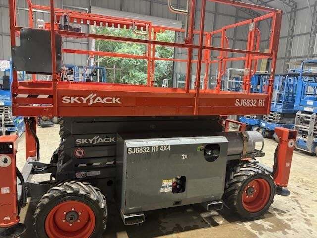 2018 Skyjack SJ-6832RT-5