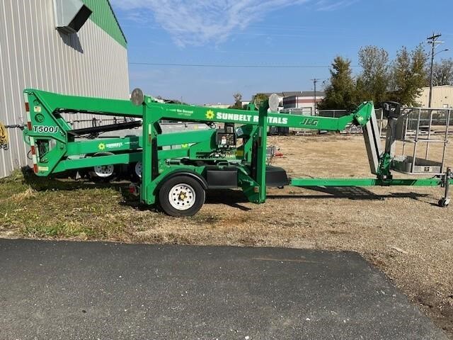 2017 JLG T500J-4