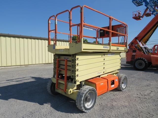 2017 JLG 4069LE-8