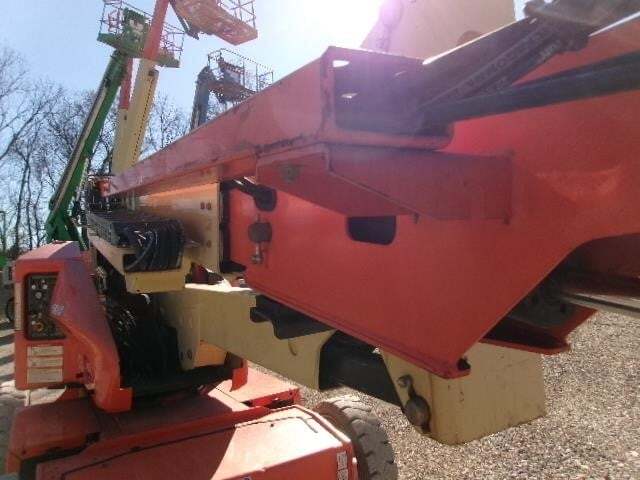 2015 JLG E450AJ-11