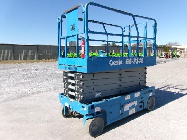 2018 Genie GS-3246