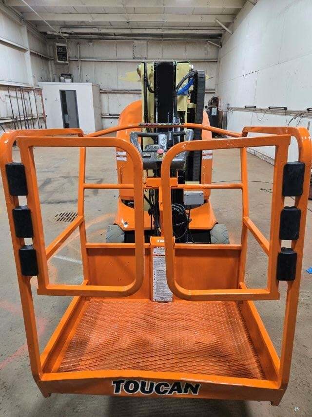 2016 JLG Toucan 32E-2