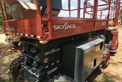 2017 Skyjack SJ-6832RT-4