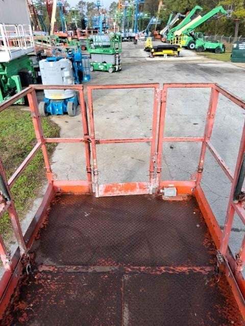 2019 Skyjack SJ-6832RT-19