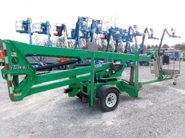 2017 JLG T500-4