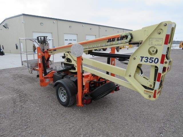 2019 JLG T350-8