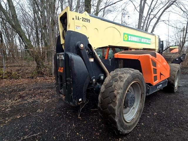 2016 JLG 1055-4