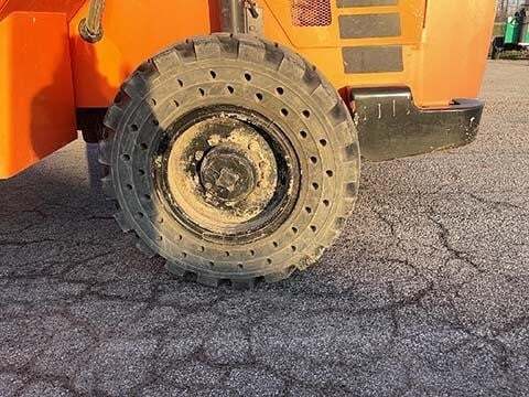 2017 SkyTrak 8042-10