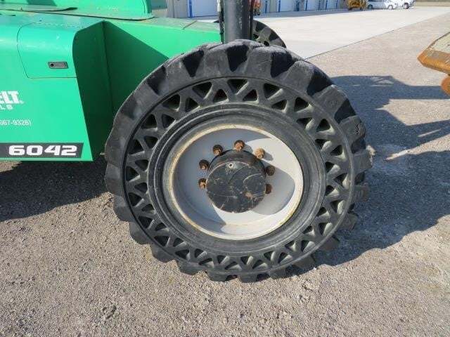 2016 JLG 6042-11