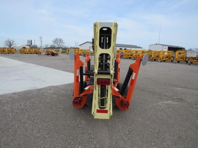 2019 JLG T350-7